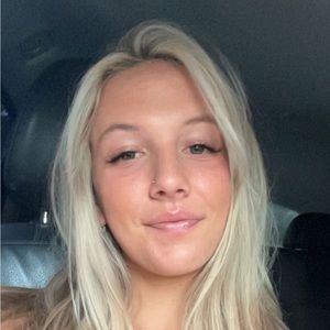 Meet your Posher, Caroline